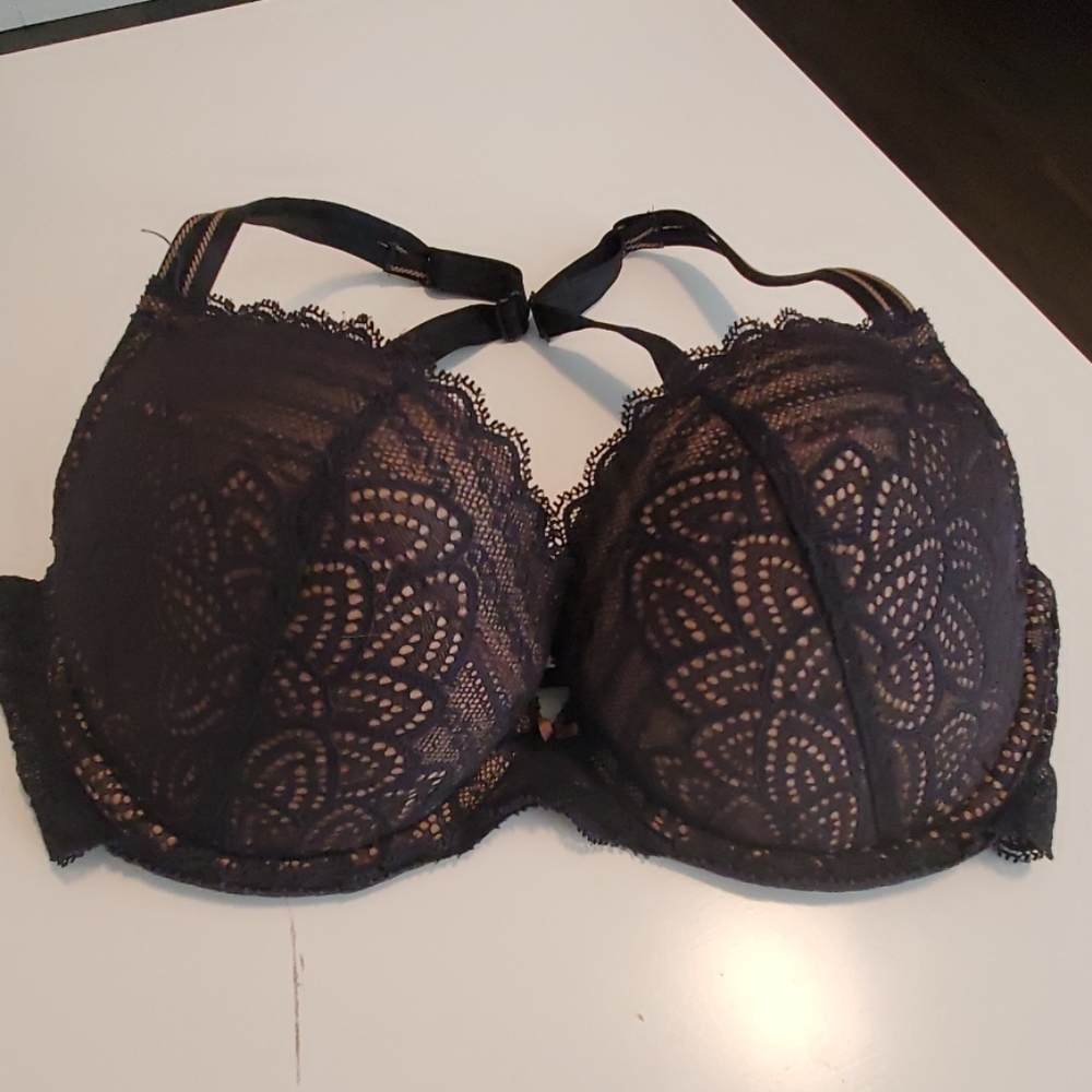 Black lace bra